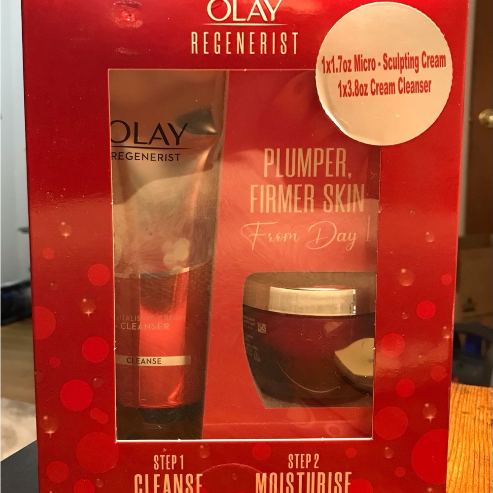 OLAY Regenerist Red Skincare Duo